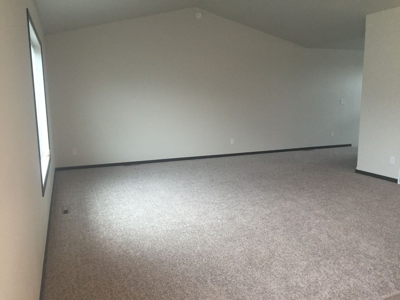 907 Eaglewood Avenue West - Photo 7 of 7