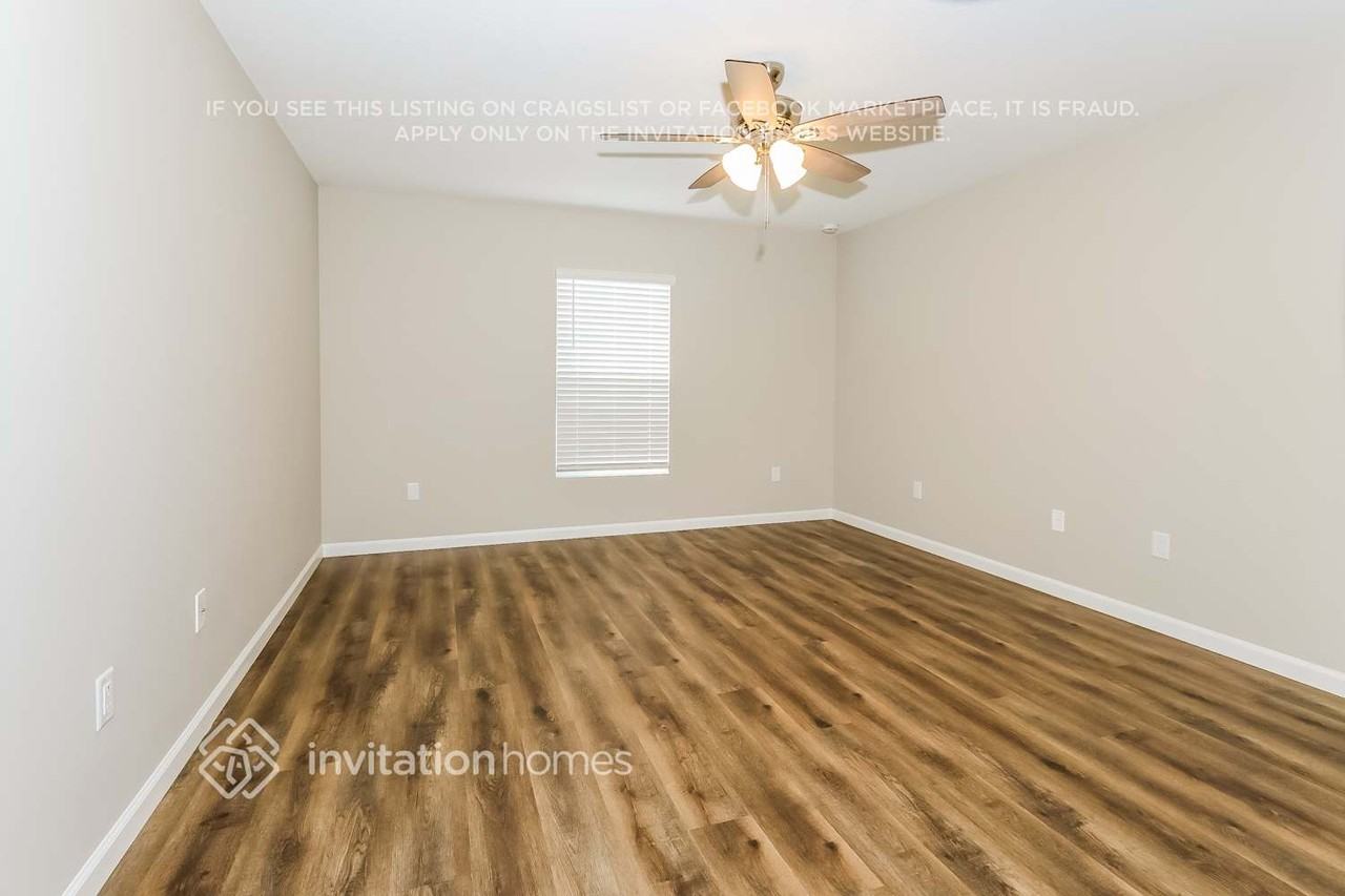 4532 Southwest Floral Street - Photo 5 of 17