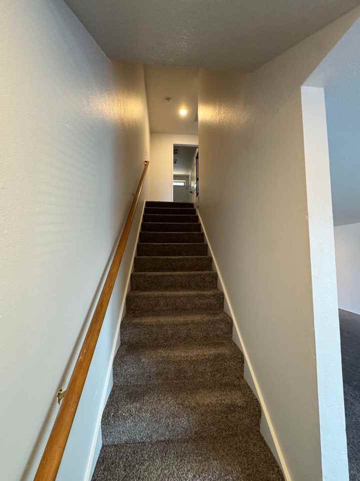 2007 Southwest Timber Avenue #9 - Photo 6 of 11