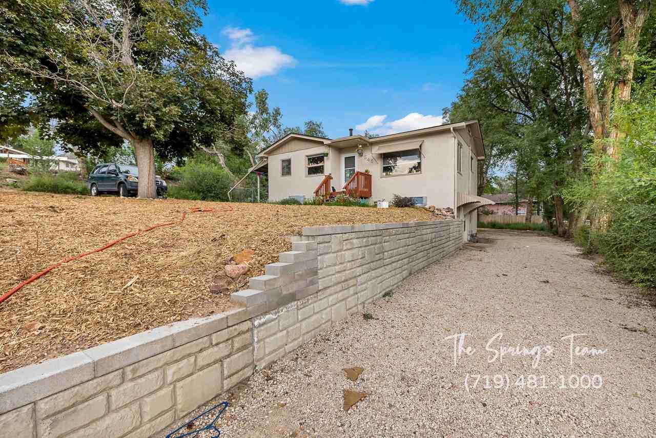 546 1/2 W Saint Vrain St - Photo 2 of 20