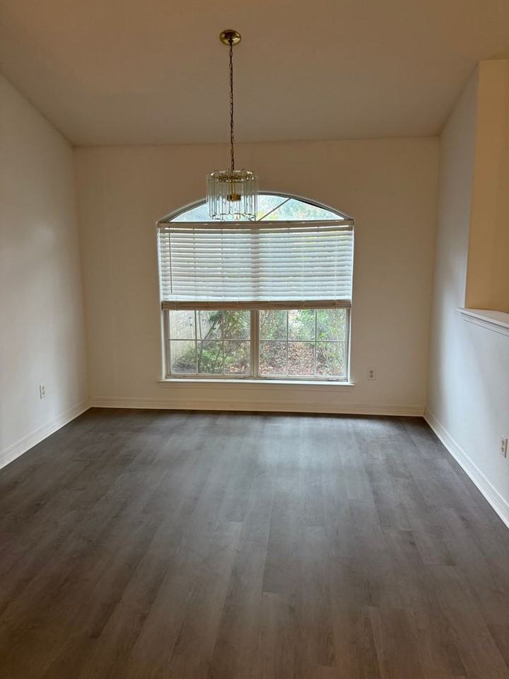 2678 Hidden Estates Circle - Photo 3 of 18