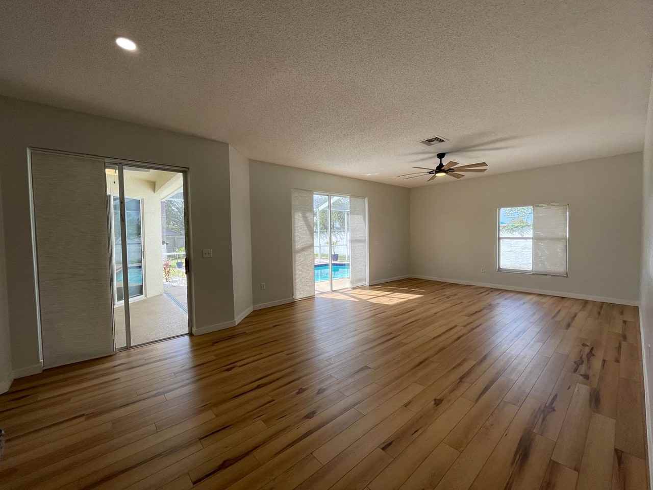 1333 Flaxwood Avenue - Photo 7 of 26