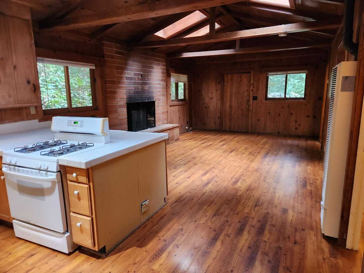 11075 Dell Avenue - Photo 4 of 19