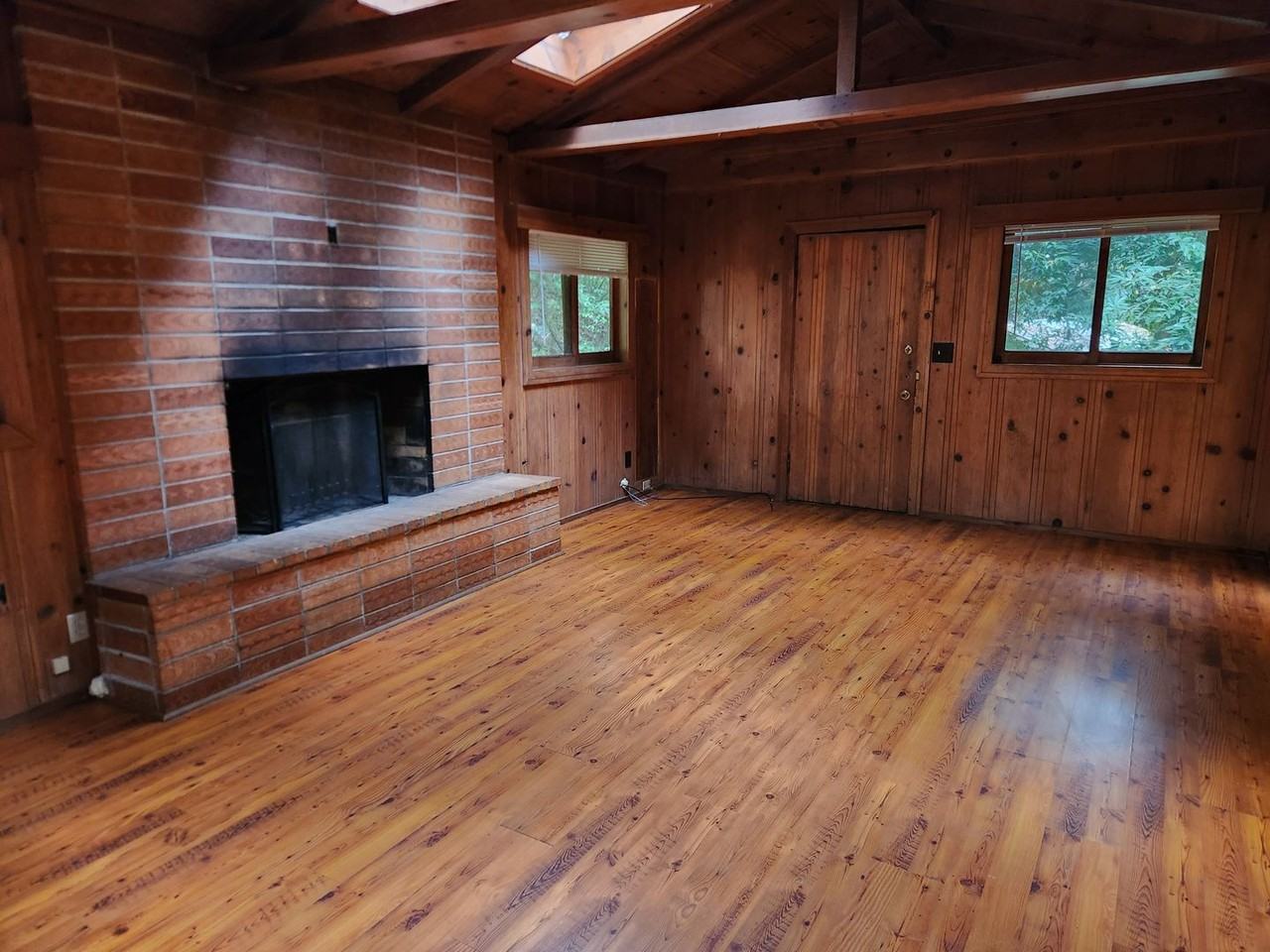 11075 Dell Avenue - Photo 7 of 19