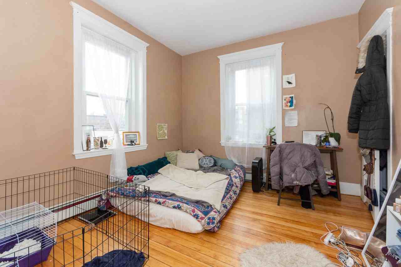 8 Glenville Avenue - Photo 3 of 29