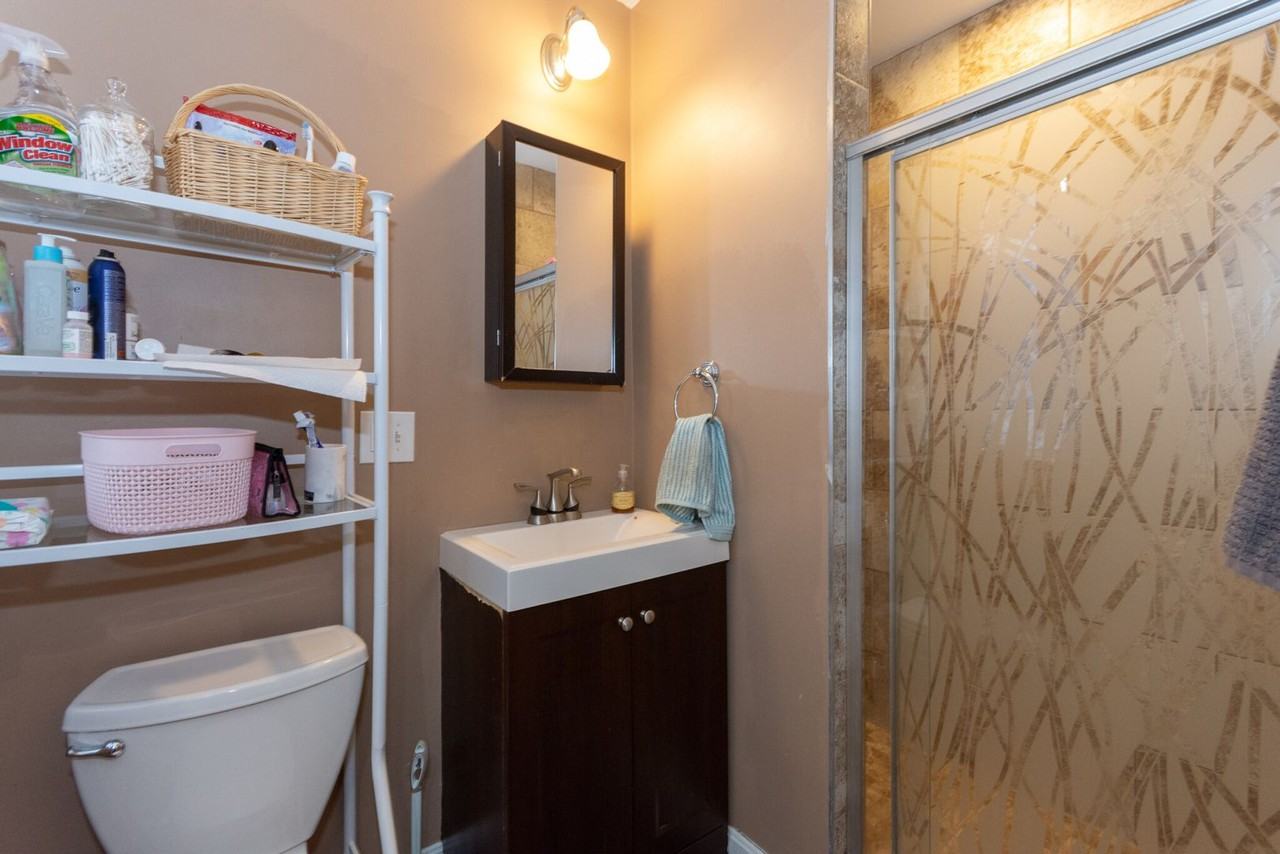 8 Glenville Avenue - Photo 5 of 29