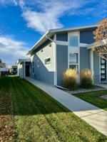 featured image of 877 Cottonwood Road