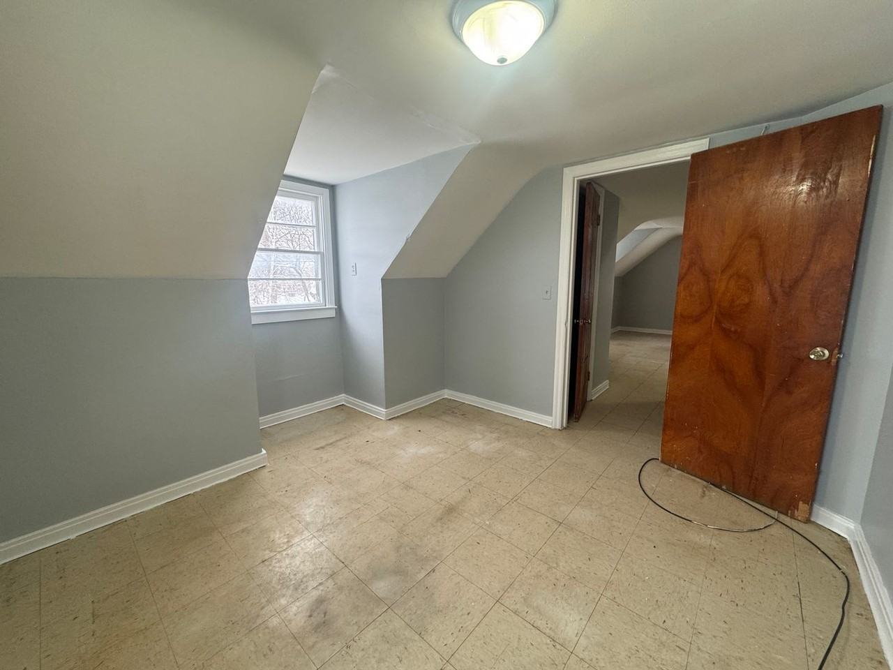 701 Elm Street - Photo 4 of 5