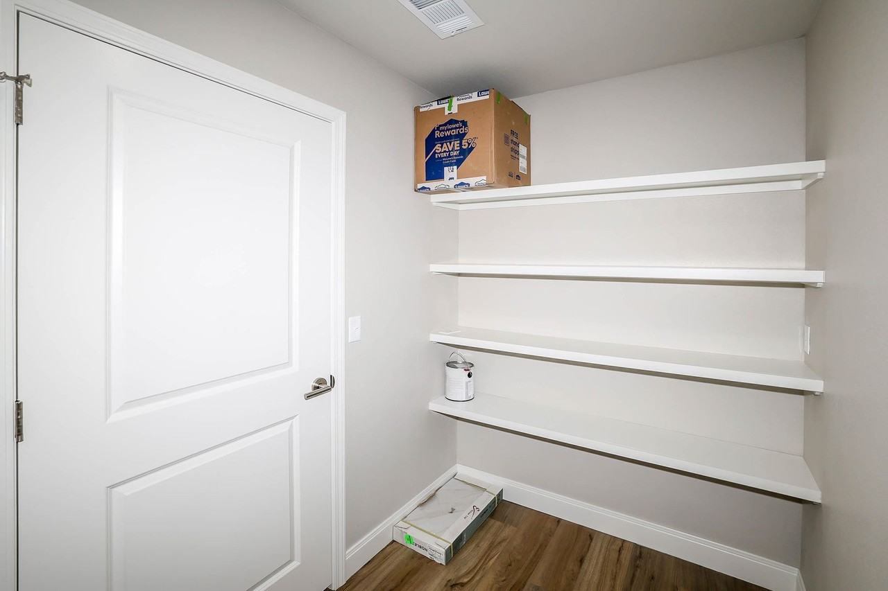 4707 Carmel Avenue - Photo 6 of 19