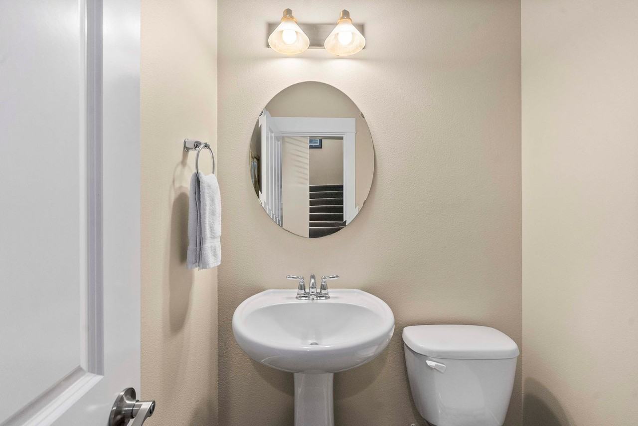 2030 Nelson Street - Photo 6 of 44