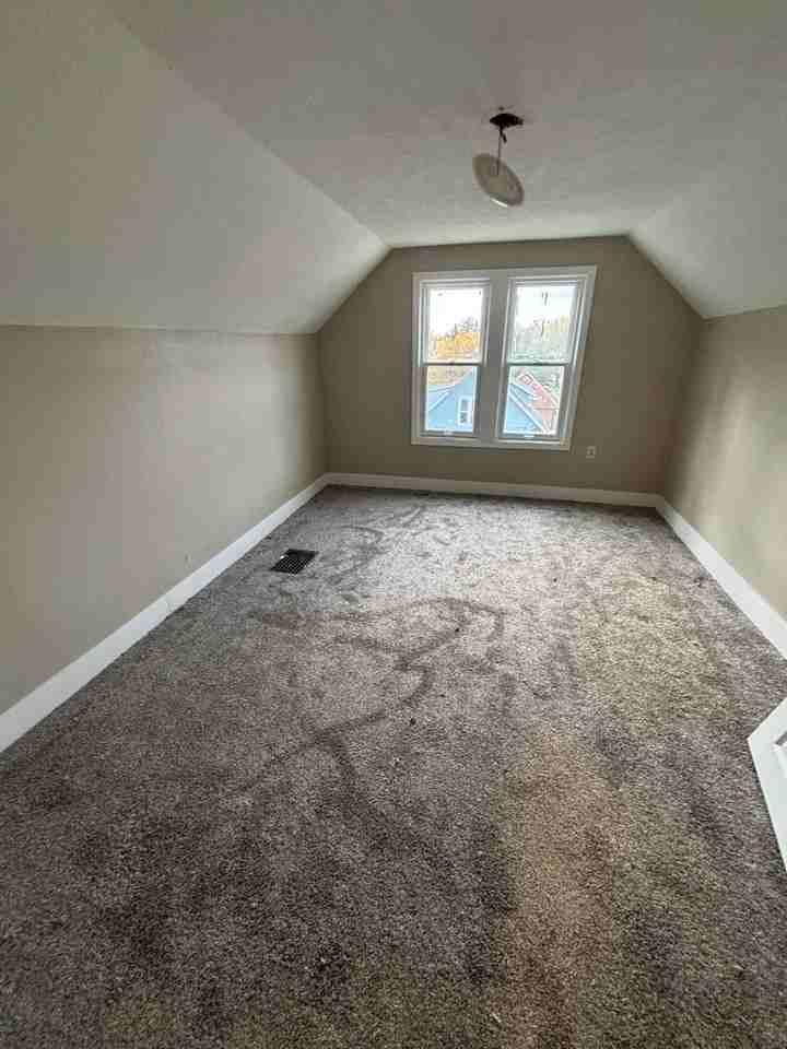 1300 26th Street - Photo 4 of 5