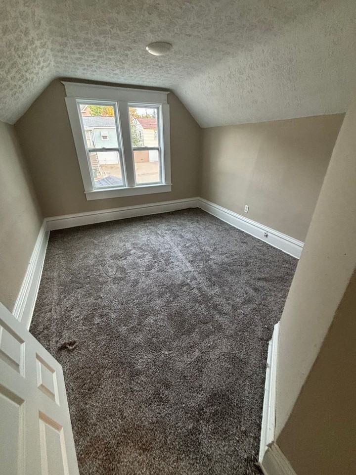 1300 26th Street - Photo 5 of 5