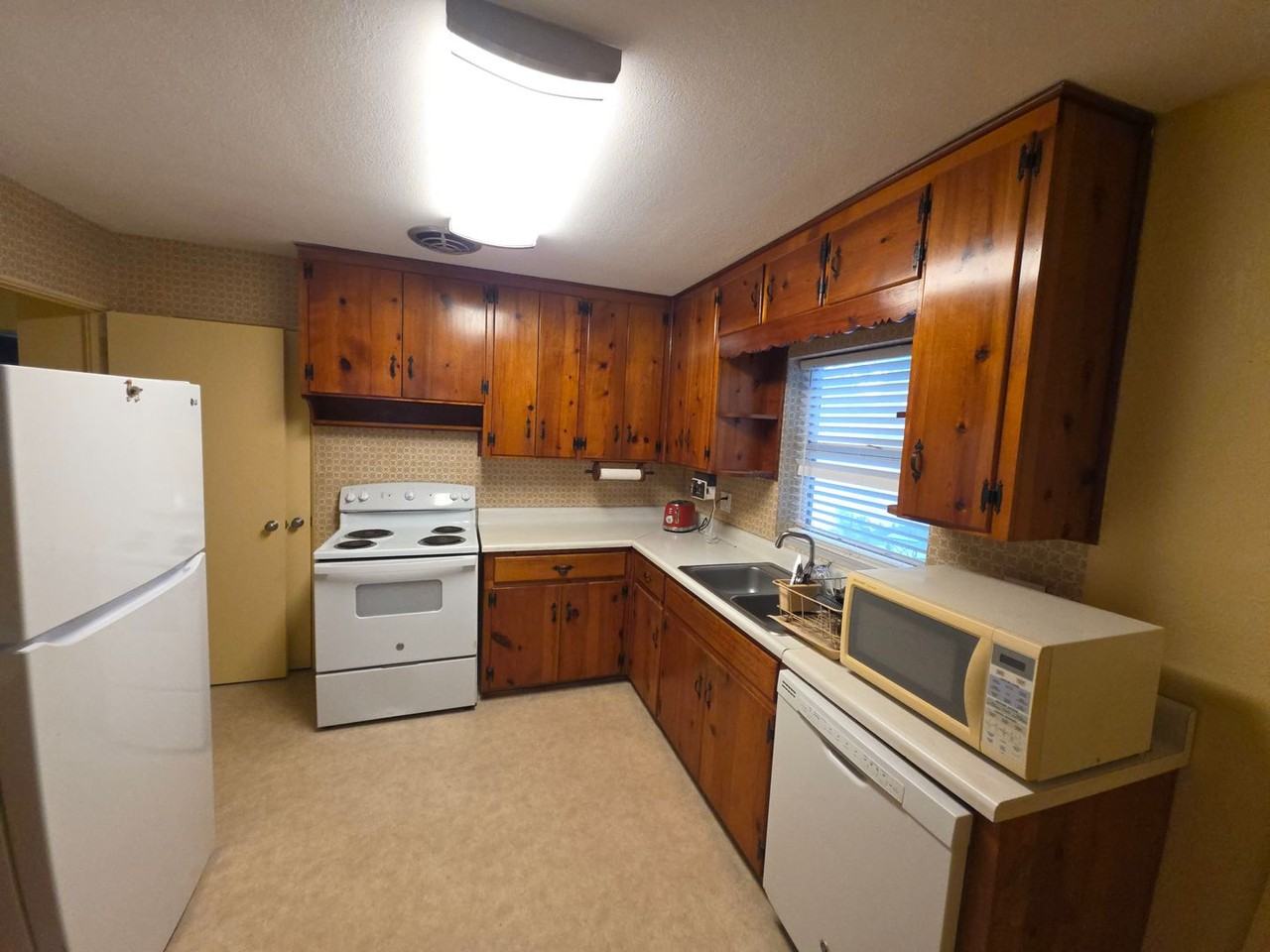 12 Preston Street - Photo 3 of 6