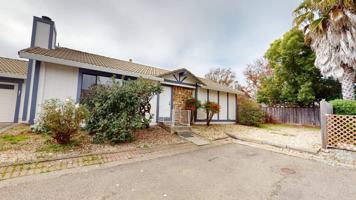 featured image of 1653 Rainier Avenue