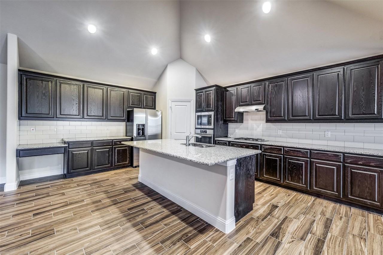 216 Bower Ridge Drive - Photo 4 of 7