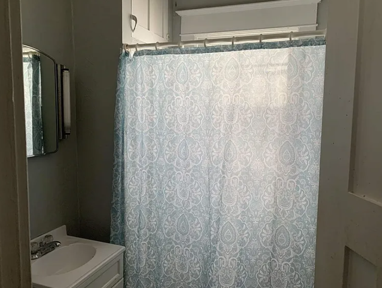 319 S Maple Ave - Photo 4 of 6