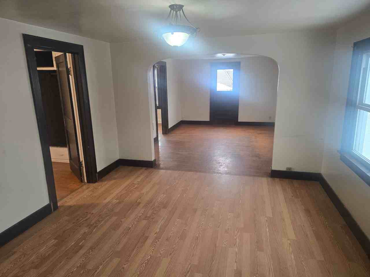 921 North Maple Avenue - Photo 5 of 13