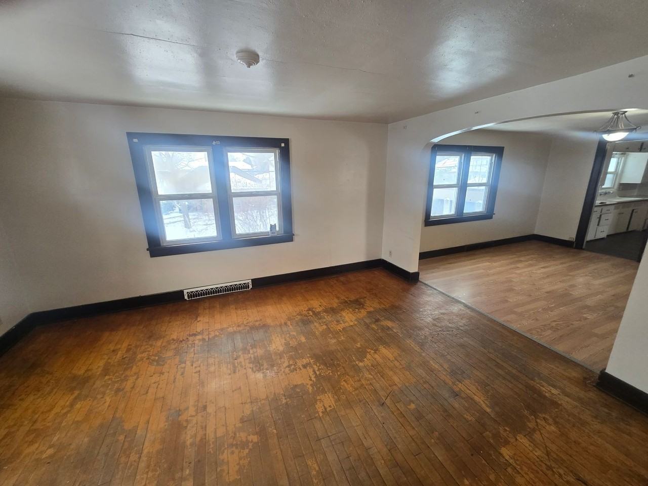 921 North Maple Avenue - Photo 7 of 13