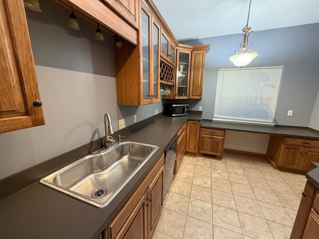 26913 Westwood Lane - Photo 3 of 24