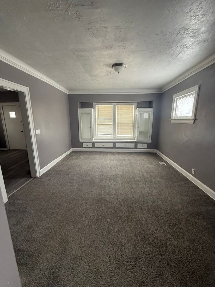 10202 Hilgert Drive - Photo 2 of 9