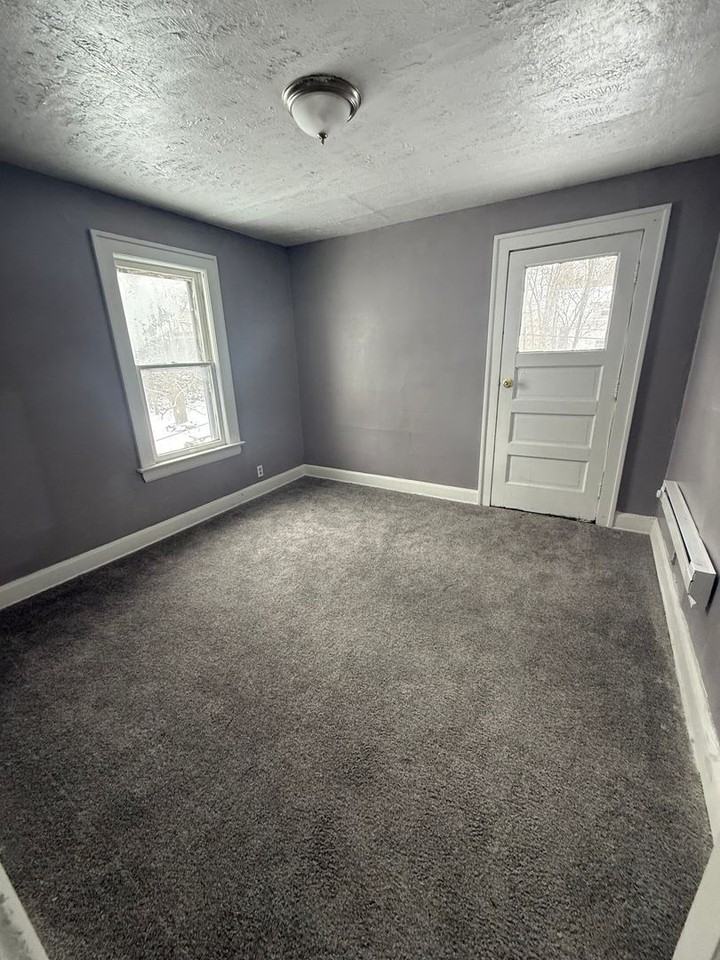 10202 Hilgert Drive - Photo 6 of 9