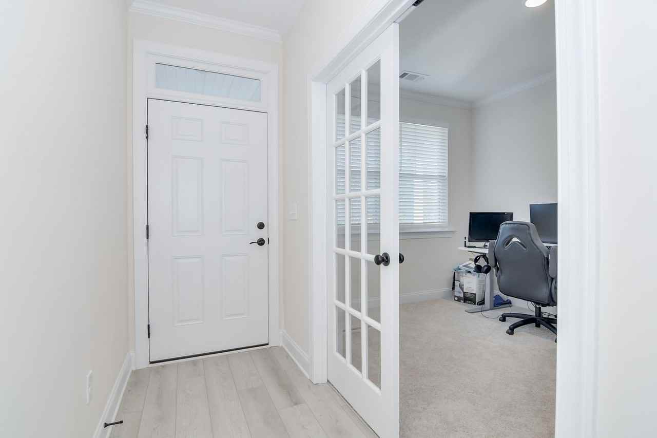 34 Coslett Drive - Photo 6 of 34