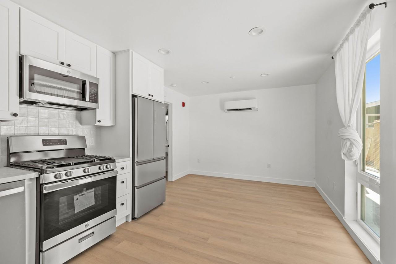 GP - 2650 B Street - Photo 4 of 10