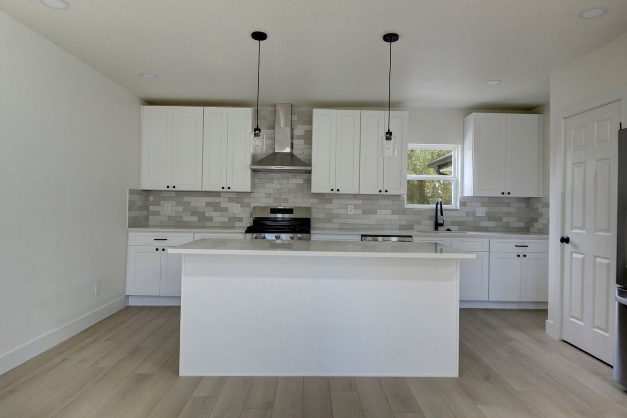 7001 West 48th Avenue - Photo 6 of 13