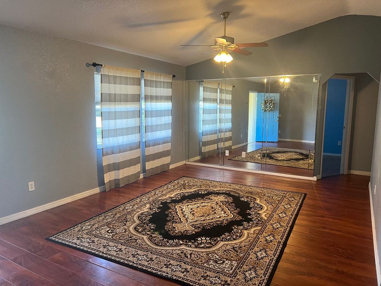 21499 Webbwood Avenue - Photo 3 of 18