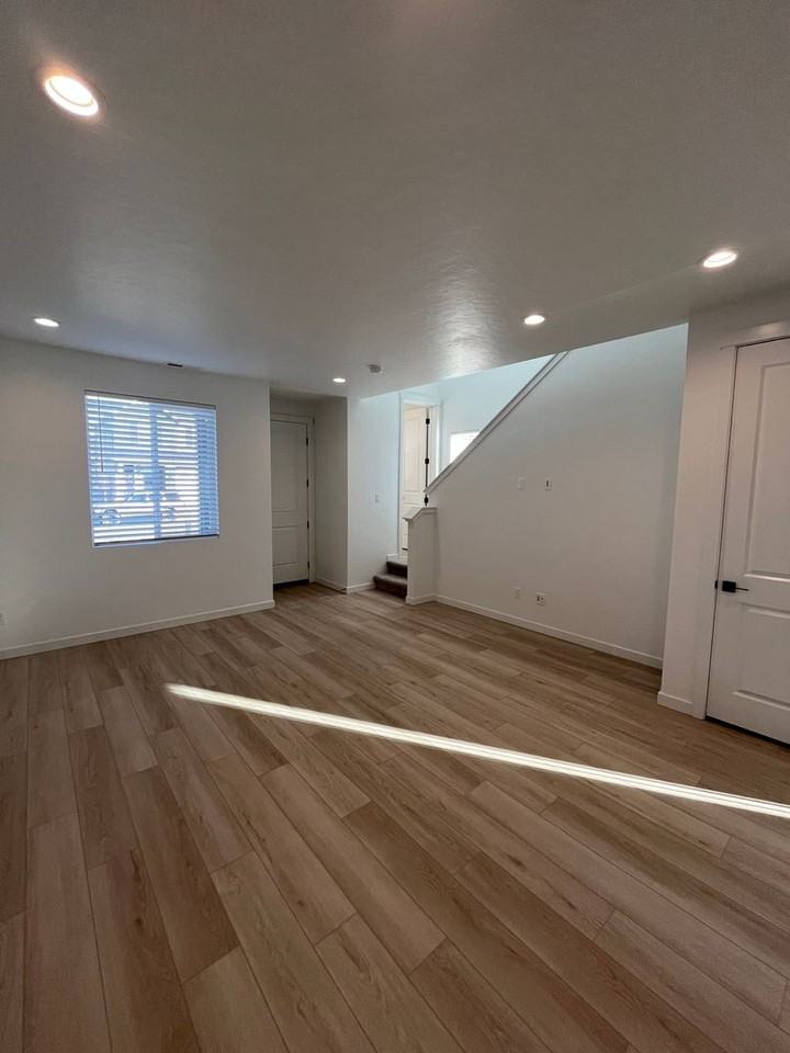 12267 West Endsley Lane - Photo 6 of 27