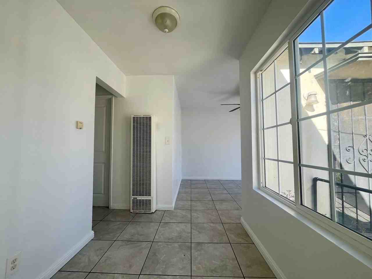 10523 South Mansel Avenue - Photo 6 of 14