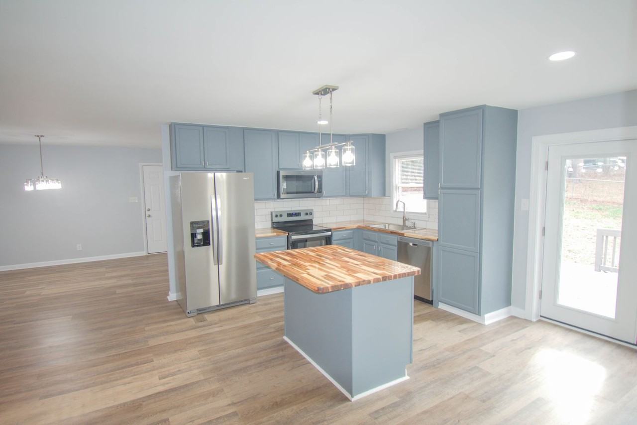 4723 Dominion Road - Photo 5 of 22