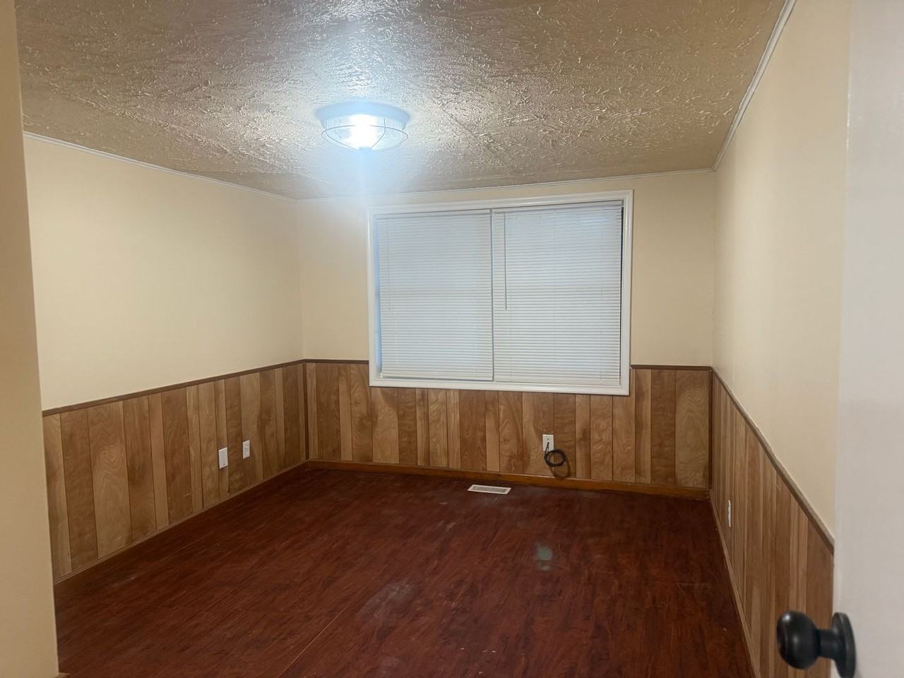 1404 N Kingston Ave - Photo 7 of 31