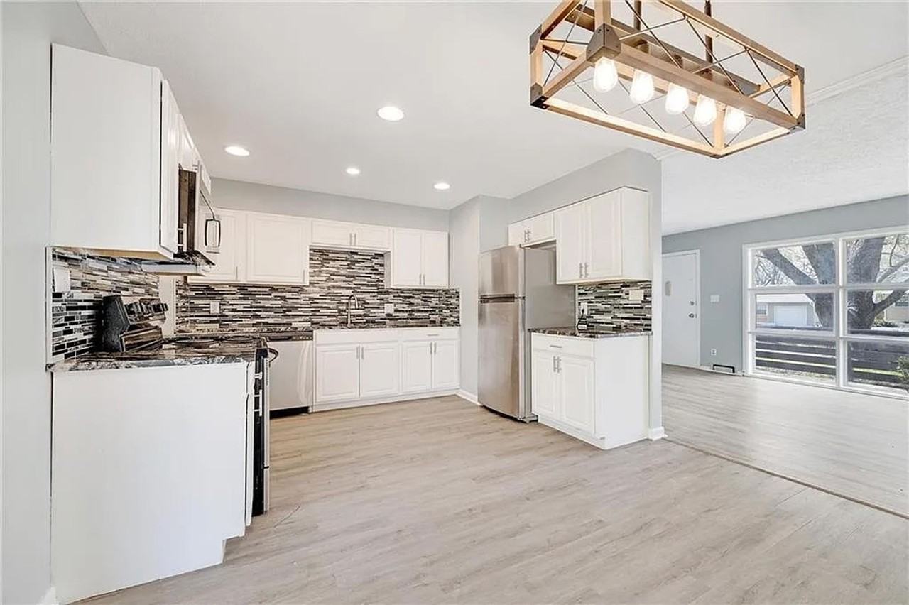 11409 Eastern Avenue - Photo 5 of 19