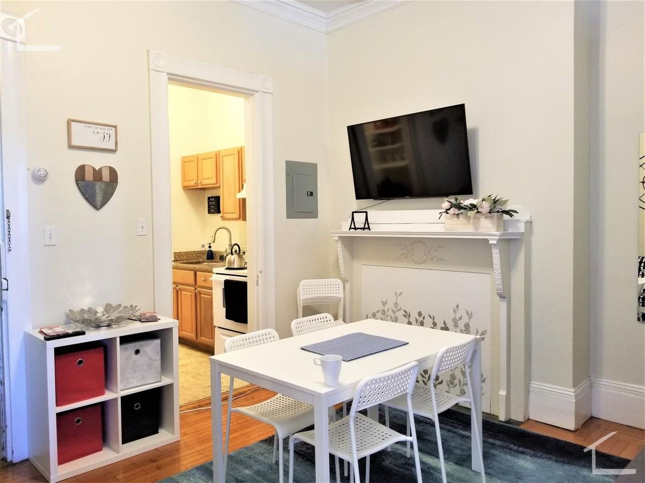 42 Bay State Road - Photo 3 of 10