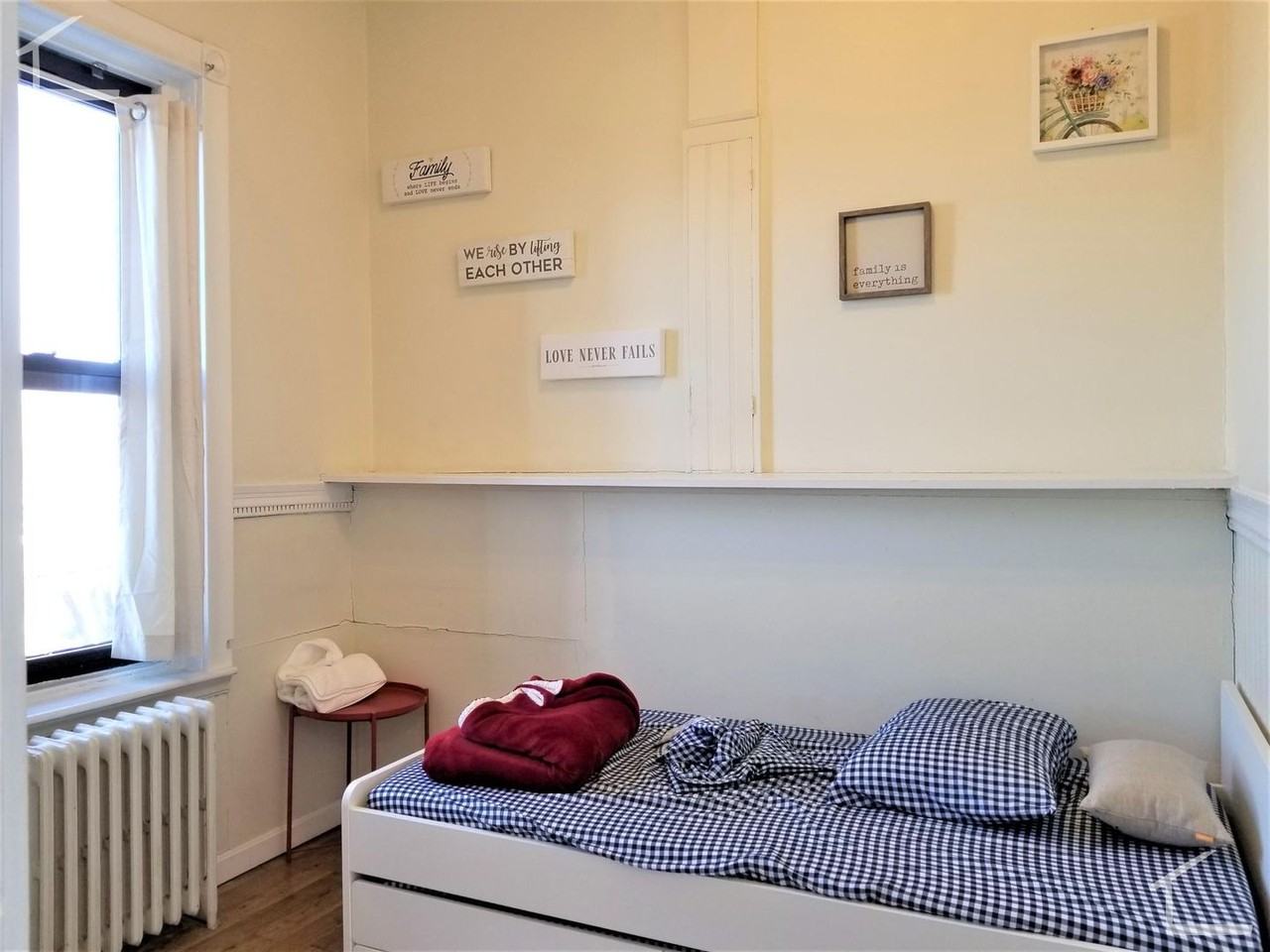 42 Bay State Road - Photo 6 of 10