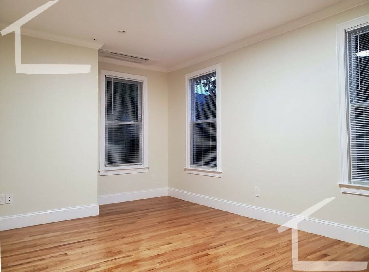 14 Harris Street - Photo 4 of 13