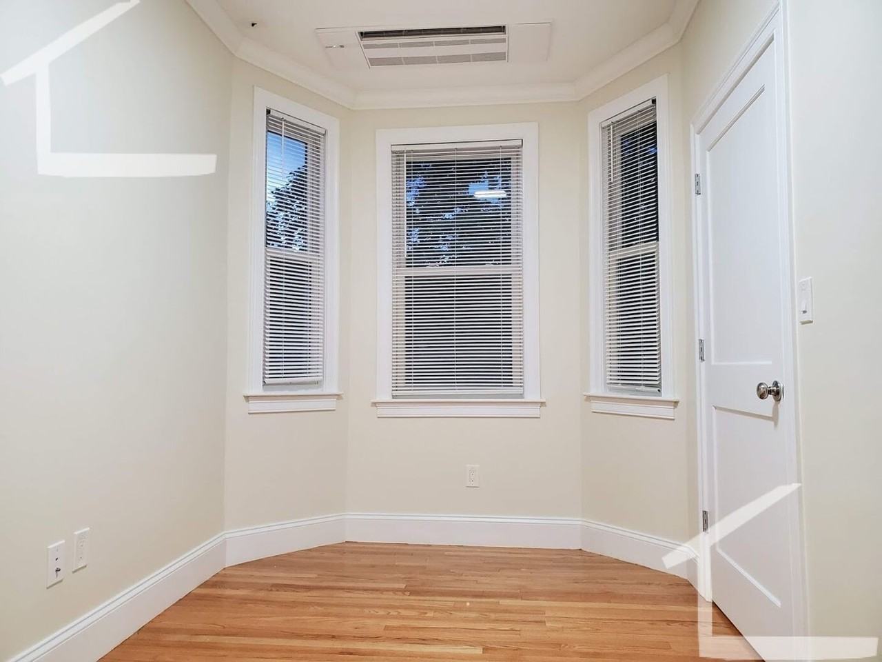 14 Harris Street - Photo 5 of 13