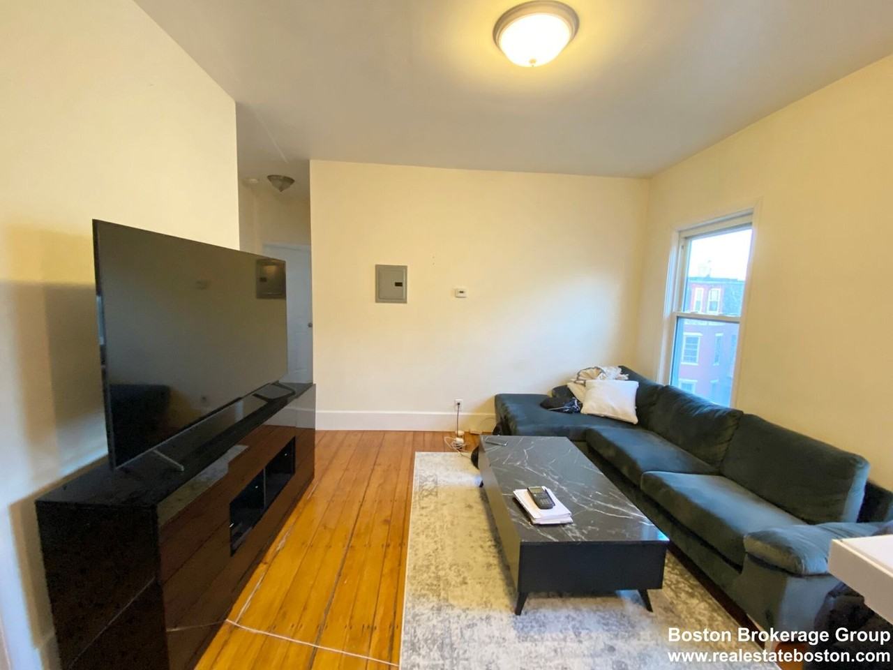 54 Delle Avenue - Photo 5 of 9