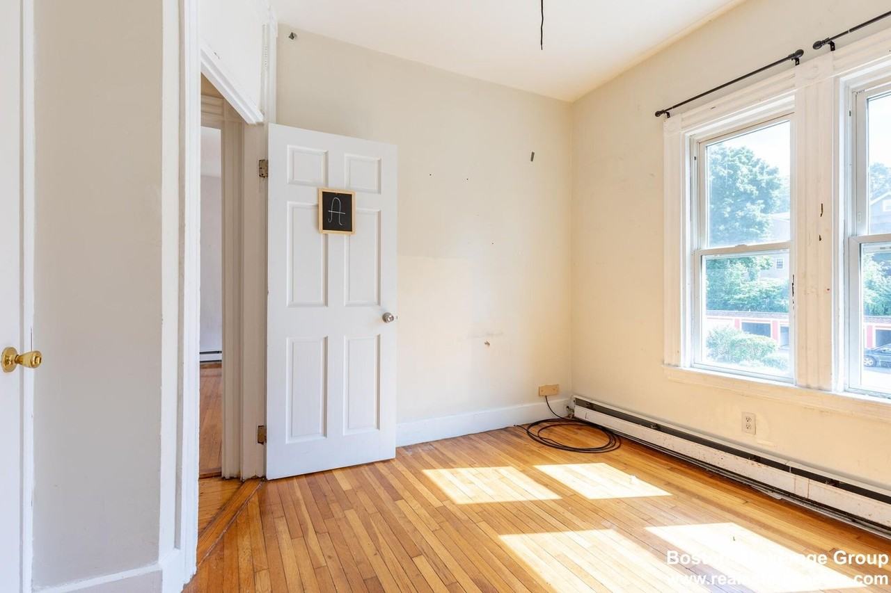 58 Hillside Street - Photo 4 of 12