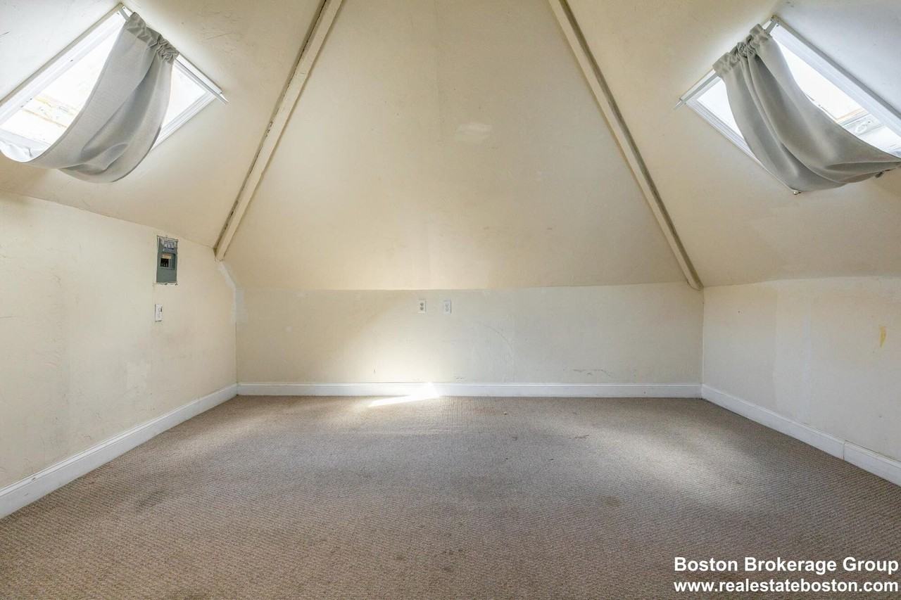 58 Hillside Street - Photo 6 of 12