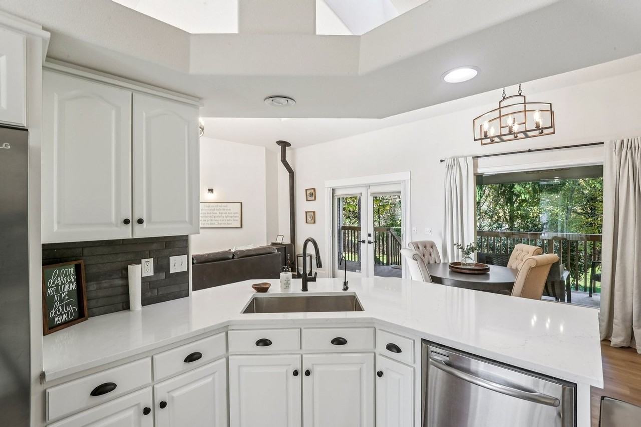 19609 Northwest 9th Court - Photo 6 of 26