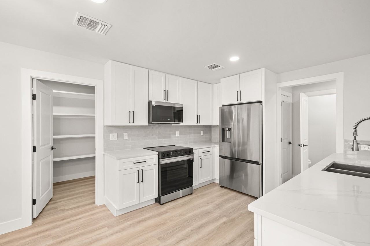 523 Las Puertas - Photo 5 of 35