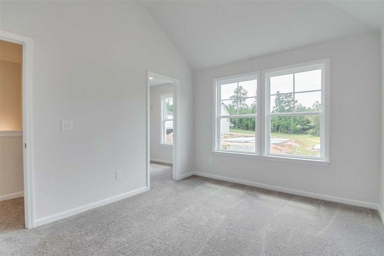5121 Huntley Trl - Photo 2 of 40