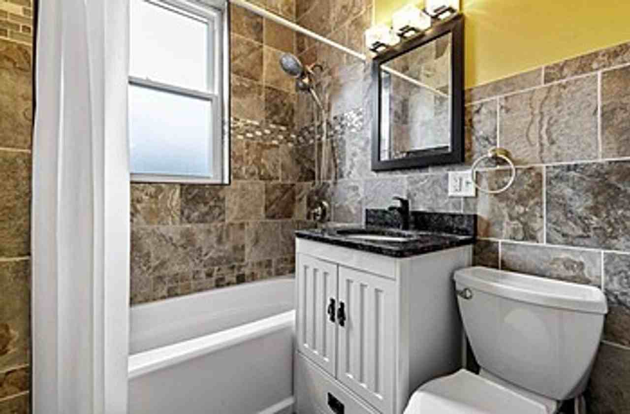 1826 S Drave Ave - Photo 3 of 41