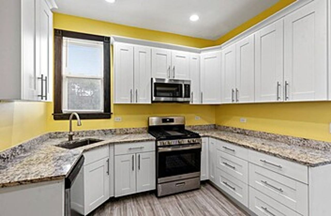 1826 S Drave Ave - Photo 4 of 41