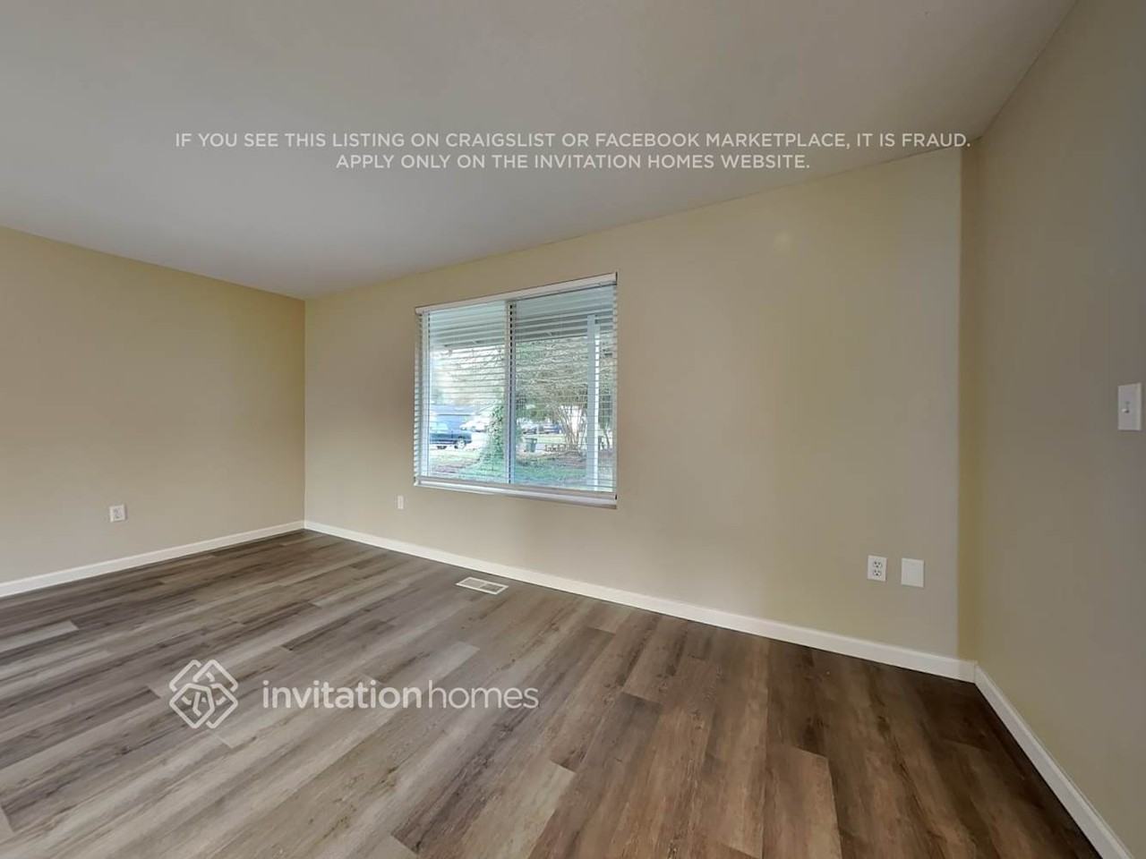 1214 Mary Lou St Se - Photo 3 of 18