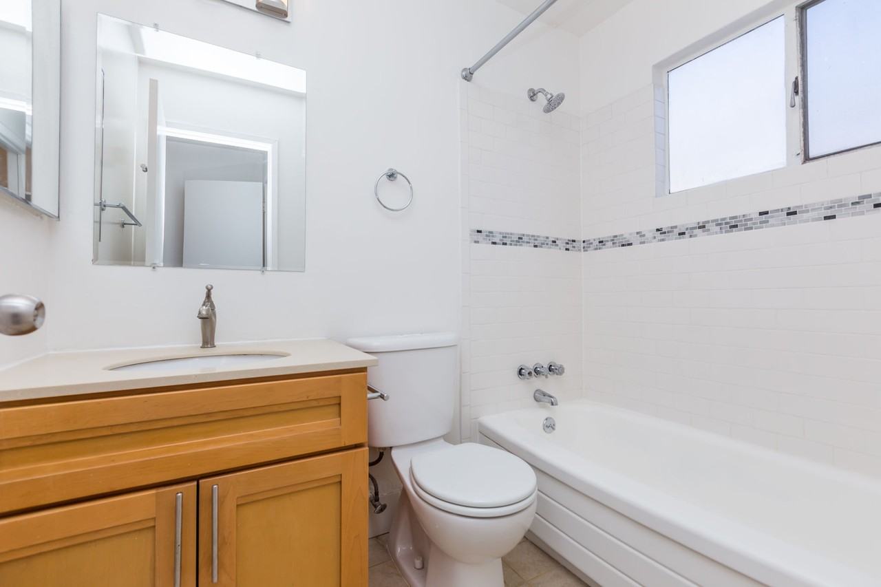 429 Bellevue - Photo 6 of 19