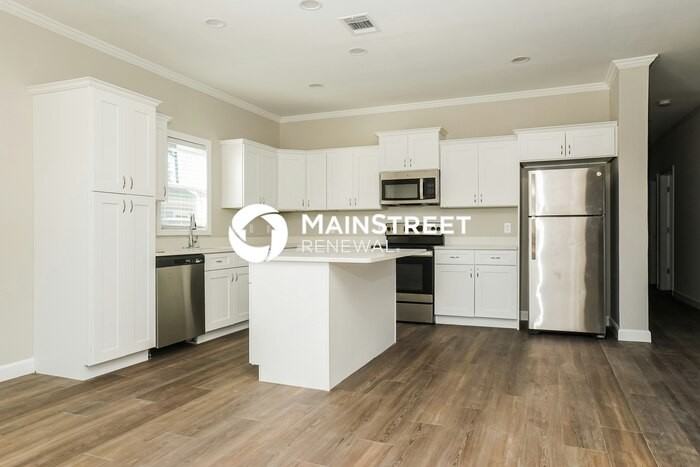 12315 Tangier St - Photo 6 of 17