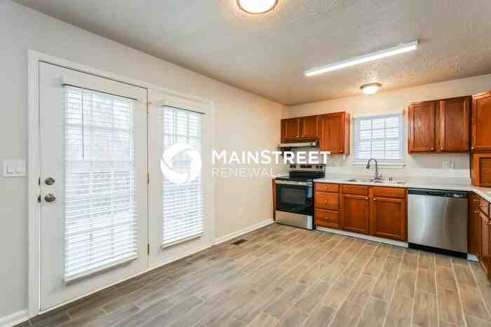 10103 Lancewood Rd - Photo 7 of 17